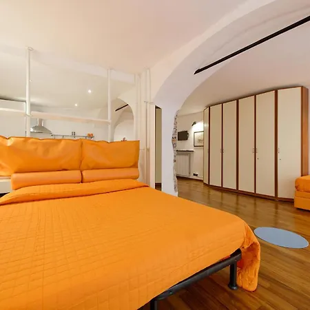 Dell'acquario Bed & Breakfast Genoa
